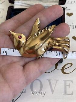 Antique brooch Bird Red Eye gold color vintage 1900s Rare For Collection