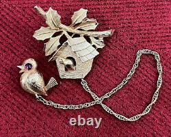 Crown Trifari Bird House With Bird In Chain Gold Tone Brooch Pin Vintage