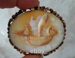 EXCEPTIONAL ANTIQUE GOLD CAMEO BROOCH PIN of THE DOVES OF PLINY grand tour cameo