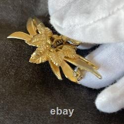 RARE Hattie Carnegie Signed Moveable Pink Butterfly Brooch Pin Gold Tone VINTAGE