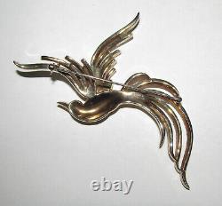 TRIFARI. Vintage Bird of Paradise brooch. 4. Signed