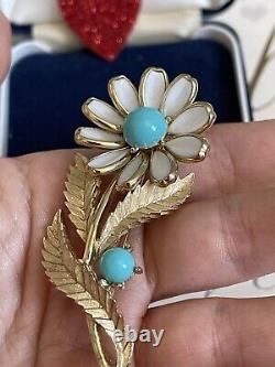 Trifari brooch 3ps lot Flower Lisner blue ring BSK gold flower vintage 1950-60s