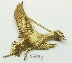 Vintage 14K GOLD Bird Duck Goose in Flight Brooch with Ruby Eye 4.85g