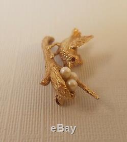 Vintage 14K Yellow Gold Detailed Bird on Branch with Pearl Eggs Nest Brooch Pin