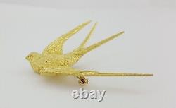 Vintage 18K Yellow Gold Diving Swallow Sparrow Bird Pin Brooch 13.8 grams 50mm