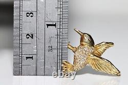Vintage 1980s 18k Gold Natural Diamond Decorated Bird Brooch