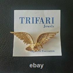 Vintage 1995 Trifari Jewelry Rhinestone Gold Tone Eagle Bird Brooch Pin
