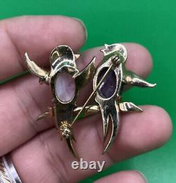 Vintage Boucher Numbered Glass Glass Cabochon Belly Birds Pin Brooch