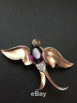 Vintage Crown Trifari Swallow Bird Purple Glass Belly Figural Brooch Dressclip