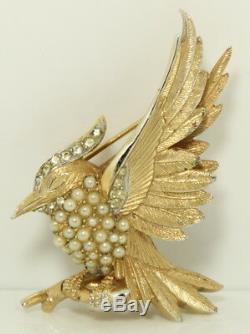 Vintage Gold Tone Boucher Signed Cardinal Bird Brooch