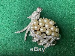 Vintage Jomaz Costume Jewelry Brooch Nesting Bird