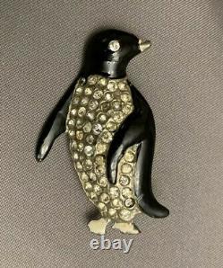 Vintage Penguin Brooch Figural Bird Facing Right Enamel Rhinestones KTF Trifari