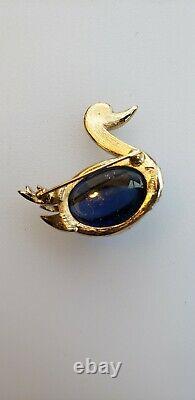 Vintage Stamped Trifari Jelly Belly Duck Swan Bird Blue Cabochon Brooch Pin