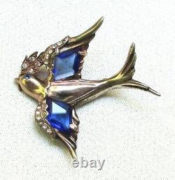 Vintage Sterling Silver Blue Crystal BROOCH Signed Sparrow Shape 346jy