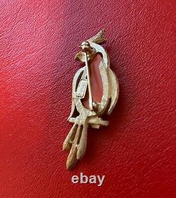 Vintage Trifari Faux Coral Jelly Belly Gold Tone Signed Parrot Bird Brooch Pin