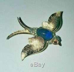 Vintage Trifari Rhinestone Swallow Bird Sapphire Blue Jelly Belly Figural Brooch