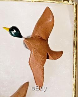 Vintage Unique Wood Carved & Painted Mallard Duck Brooch & Earrings Screw Back