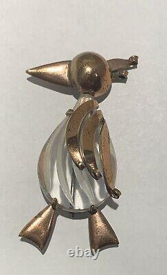 Vintage Unsigned 2.25 Jelly Belly Lucite Penguin Bird Pin Brooch