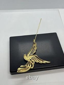 Vintage gold tone clear & green rhinestone flying bird brooch pin animal