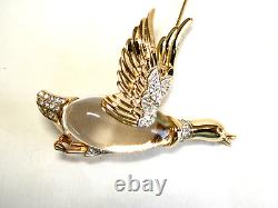 Vtg Coro Clear Jelly Belly & Rhinestone Flying Duck Bird Brooch