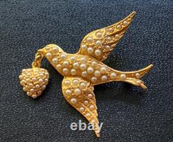 Vtg Signed Ben-Amun Gold Tone Bird w Heart Seed Pearls Pin Brooch